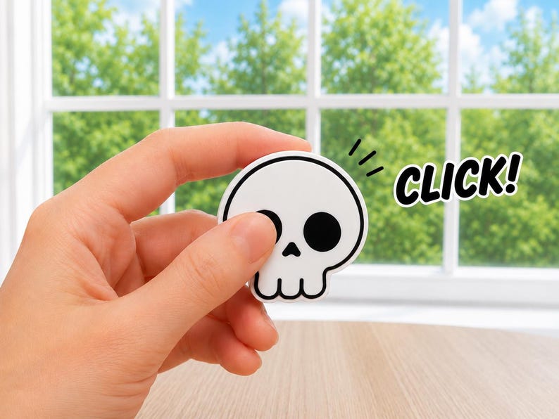 3D printed clicker skull charm